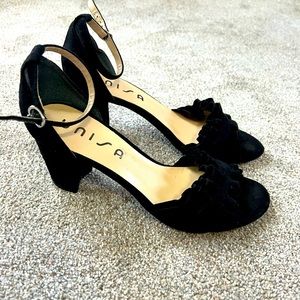 Black velvet heels